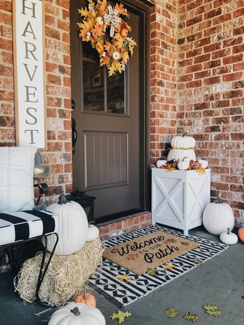 5 Ideas For A Lovely Fall Front Door - She Gave It A Go