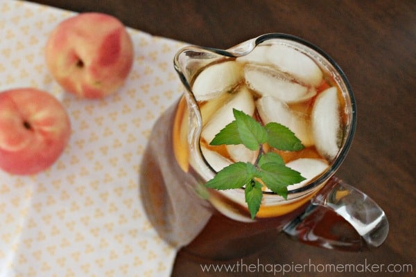20 Best Picnic Food Ideas featured by top AL lifestyle blogger, She Gave It A Go |Picnic Food Ideas by popular Alabama lifestyle blog, She Gave It A Go: image of peach ice tea. 