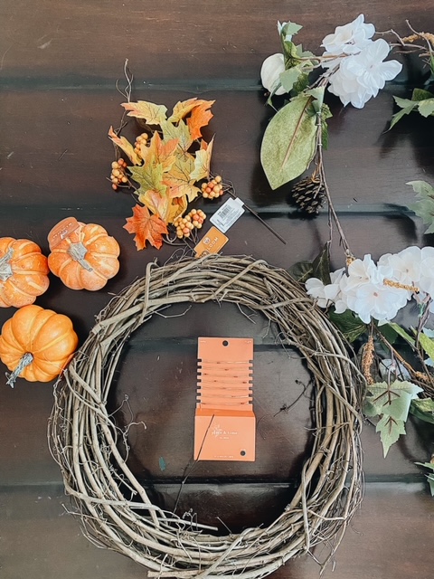 Tutorial de bricolaje de guirnalda de otoño presentado por la mejor bloguera de decoración del hogar de AL, She Gave It A Go