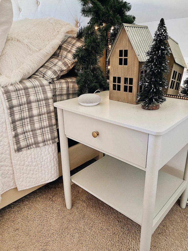 guest Bedroom Holiday Decor featured by top AL home decor blogger, She Gave It A Go