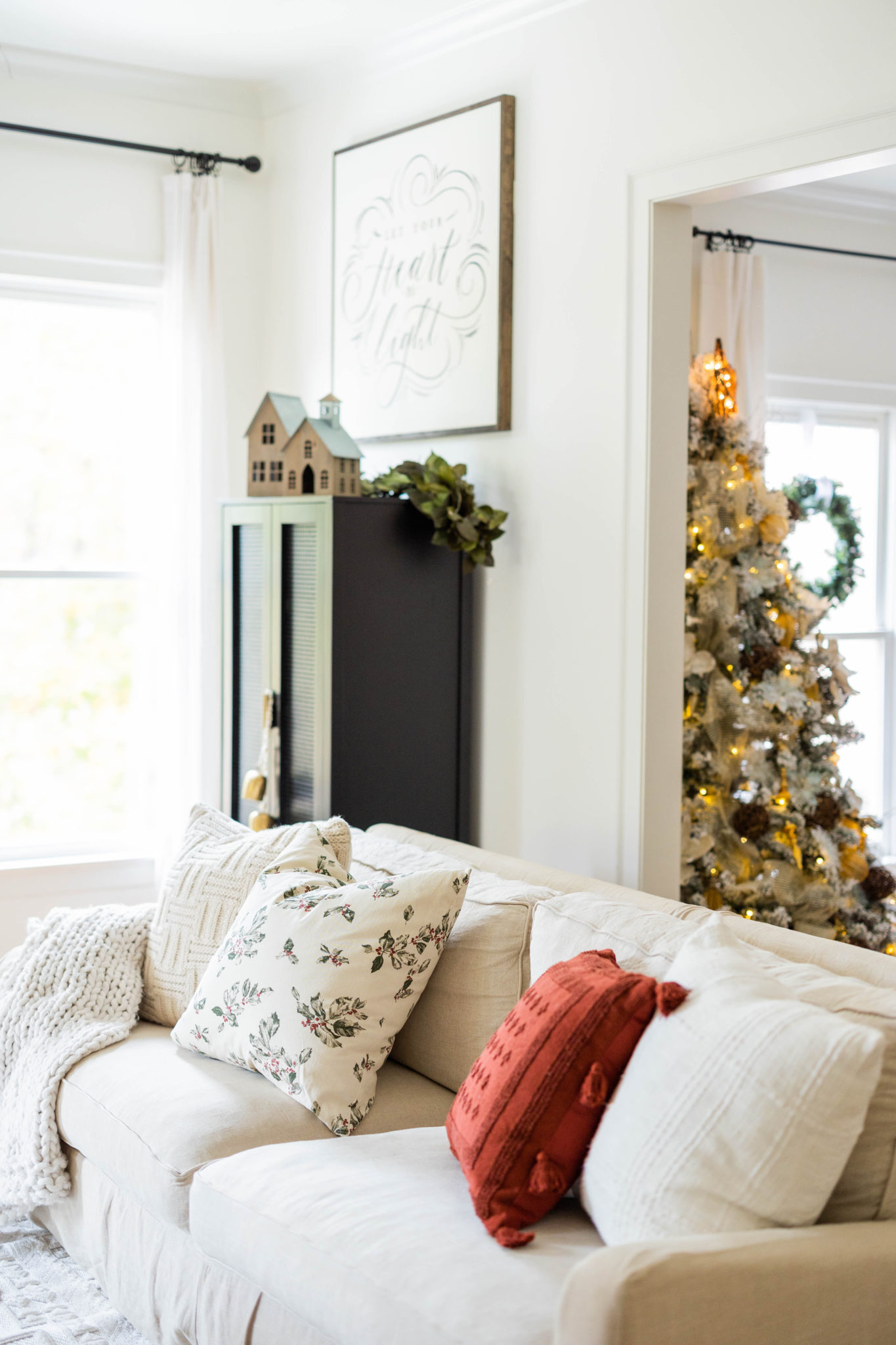 Christmas Home Tour 2022: Entryway, Living Room, and Dining Room | She ...