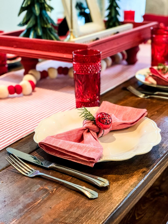 9 Easy Christmas Table Decorations (To Impress Your Holiday Guests ...